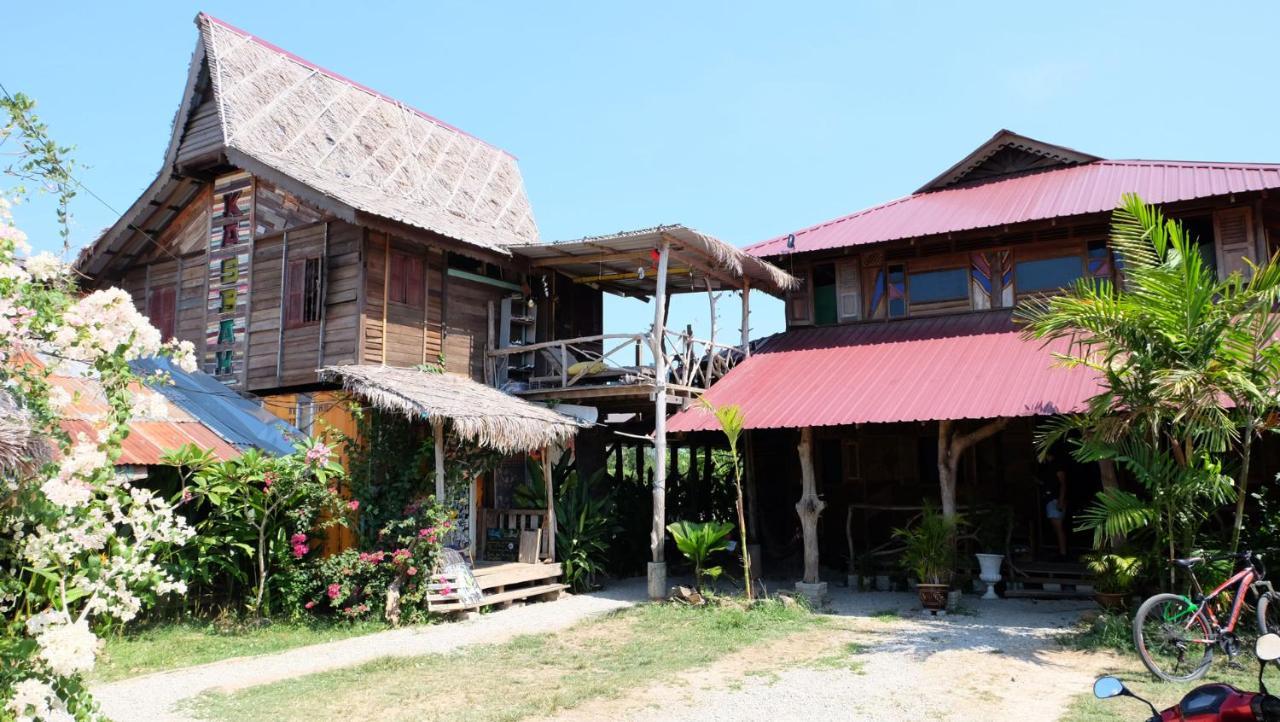 Hotel The Kasbah Langkawi Pantai Cenang  Exterior foto
